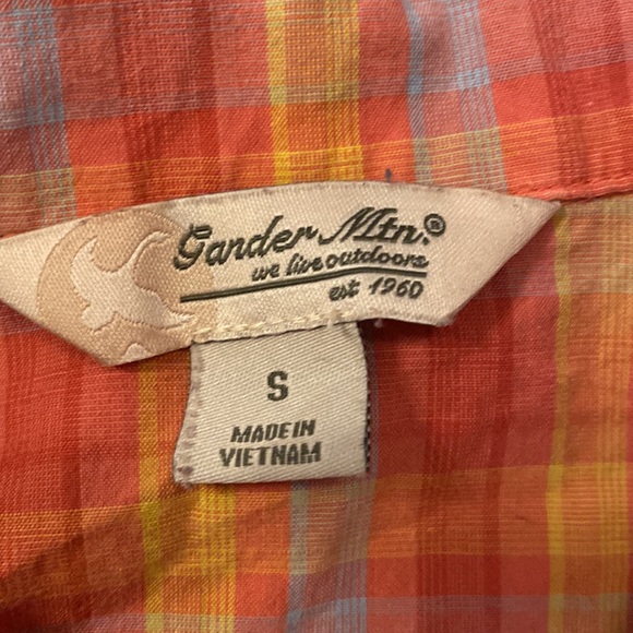 Gander Mtn. Flannel size small - Picture 4 of 4
